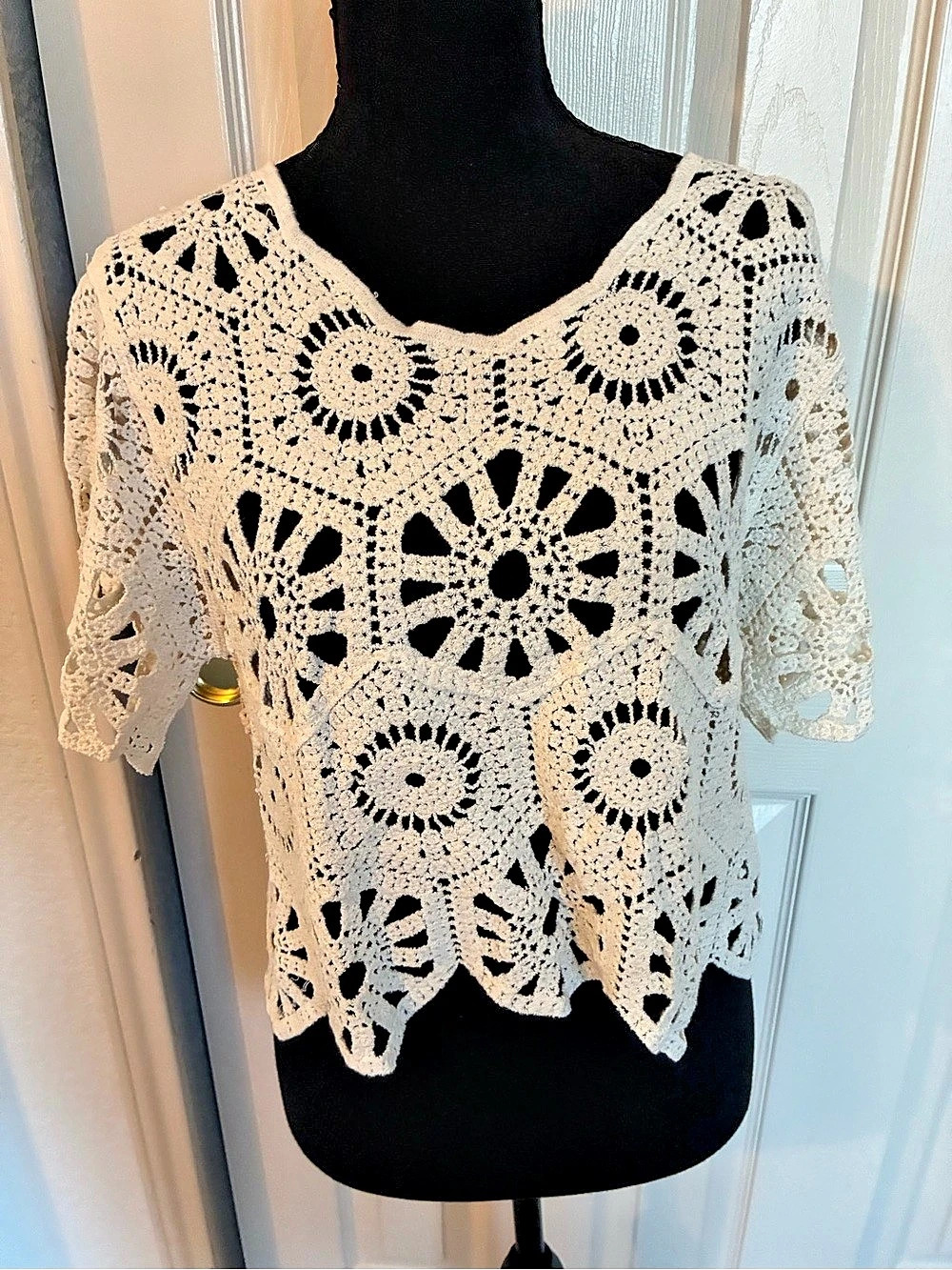 Rebellion 100% Cotton Crochet Blouse in White Size Large